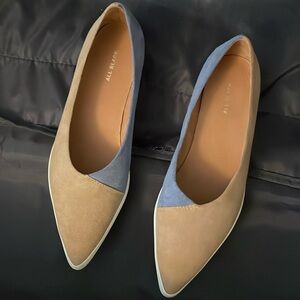 •All Black colorblock flats• Size 39 (8.5)